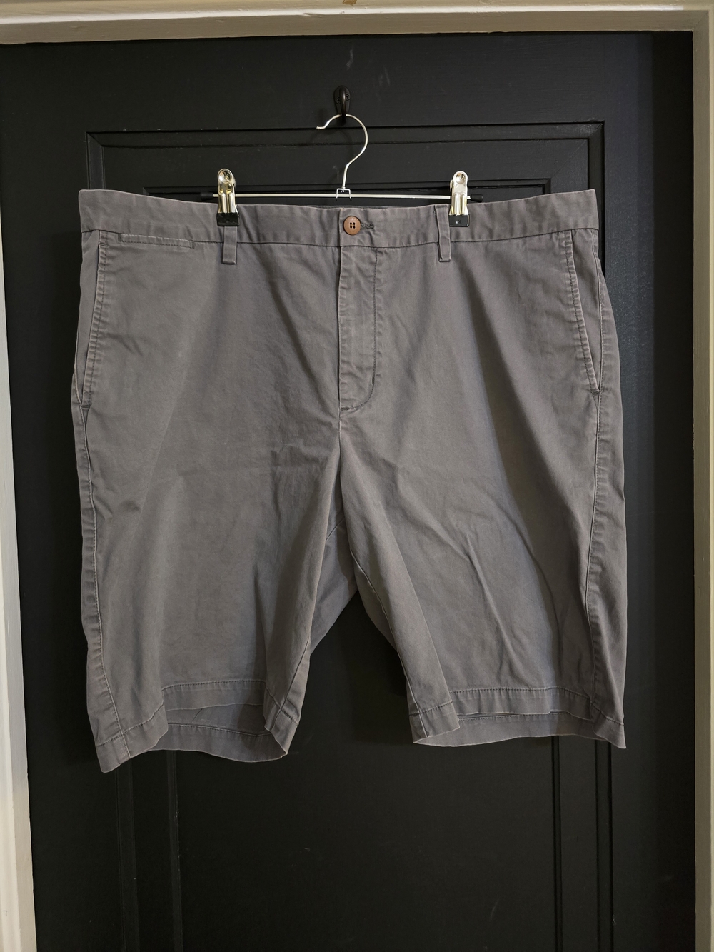 Tommy Bahama Men's Classic Cotton Chino Shorts — Gray 42" Waist
